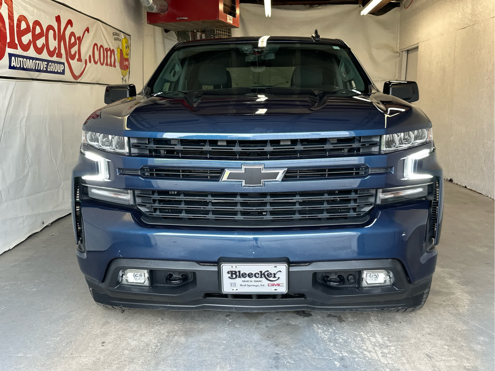 2021 Chevrolet Silverado 1500 RST photo 3