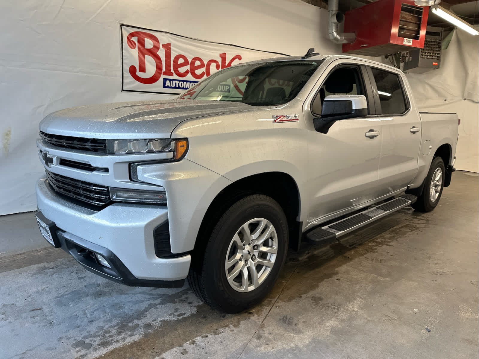 2020 Chevrolet Silverado 1500 RST photo 2