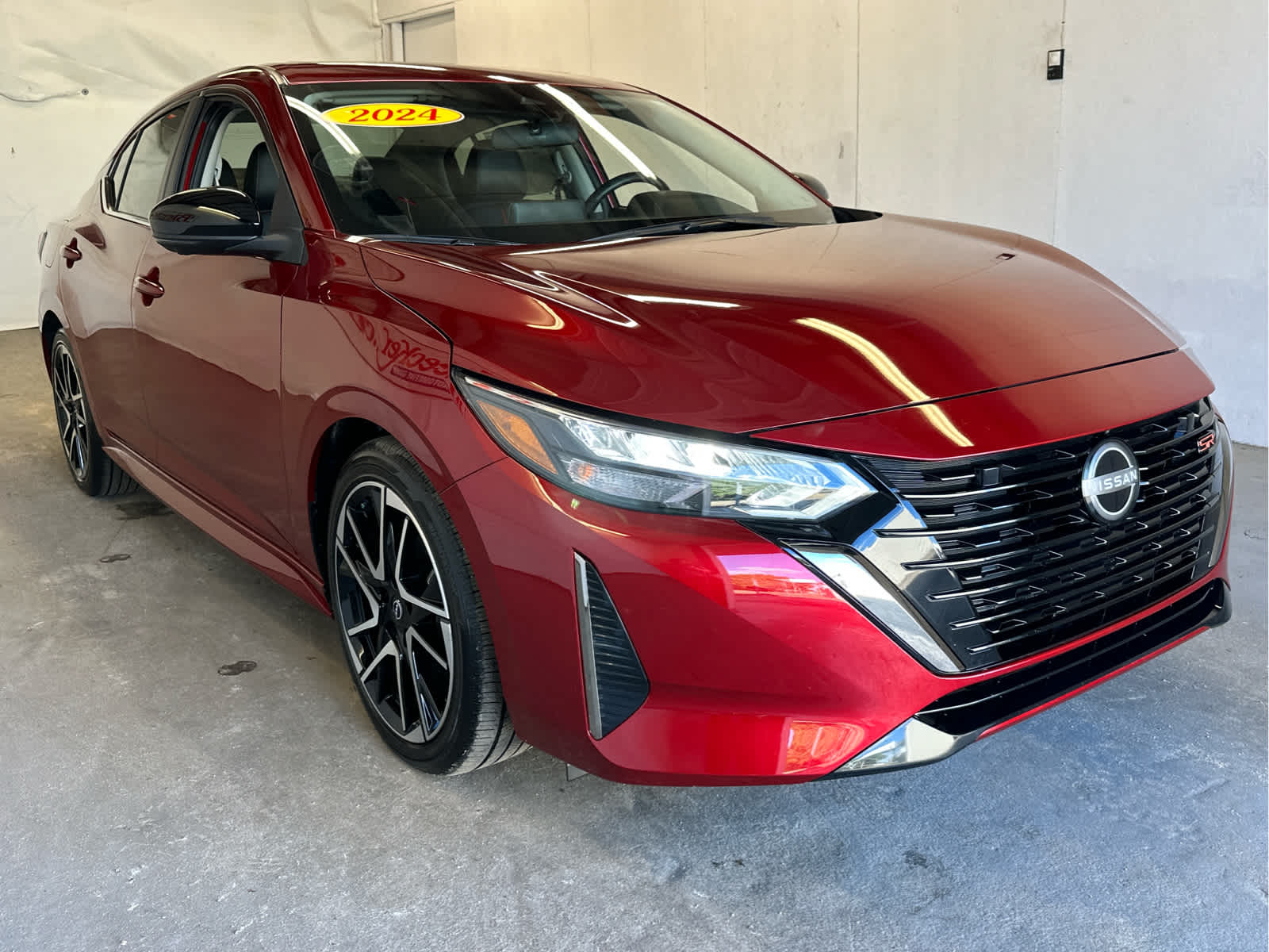 2024 Nissan Sentra SR photo 3