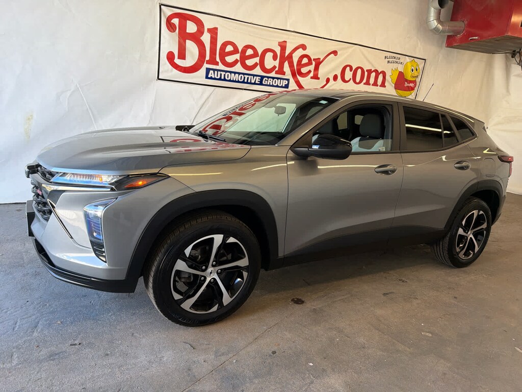 Used 2024 Chevrolet Trax 1RS SUV