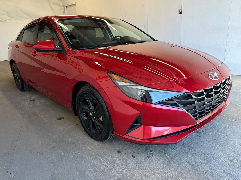 Used 2022 Hyundai Elantra SEL Sedan