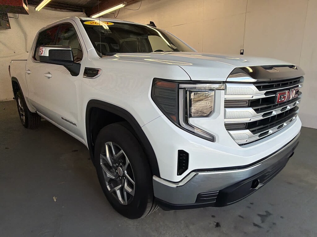 Used 2024 GMC Sierra 1500 SLE Truck Crew Cab