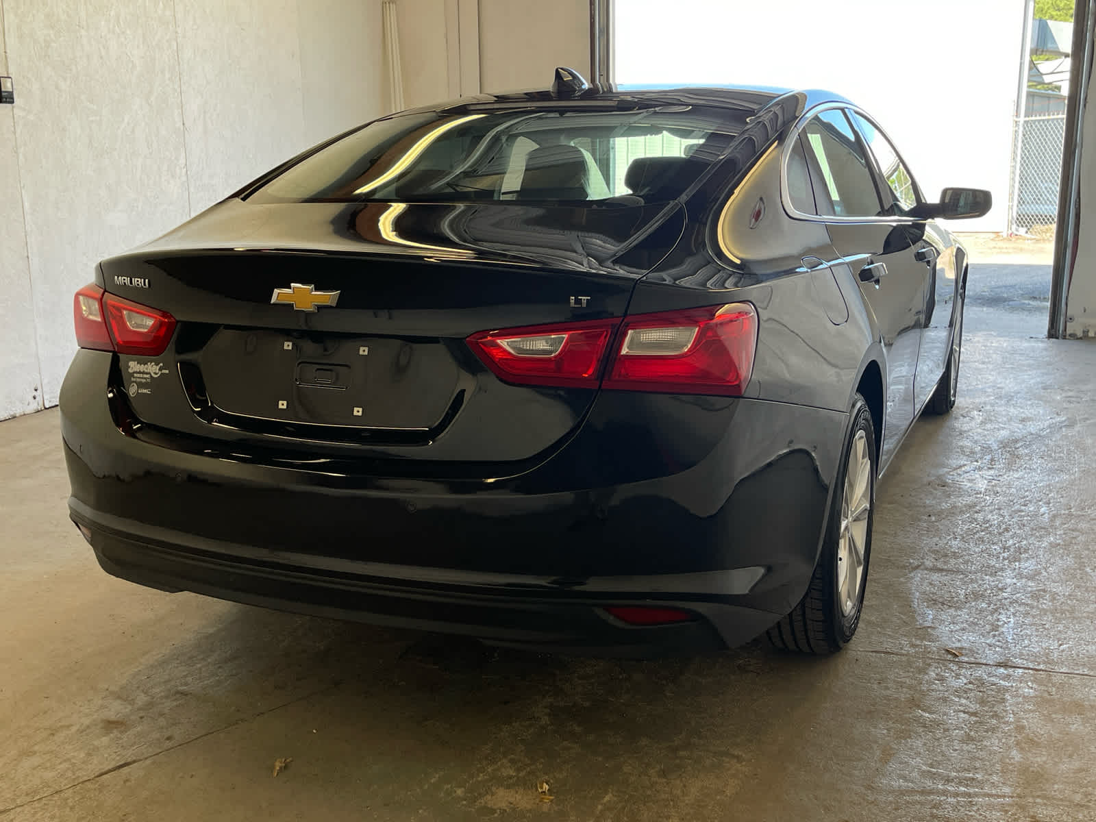 2025 Chevrolet Malibu 1LT photo 3