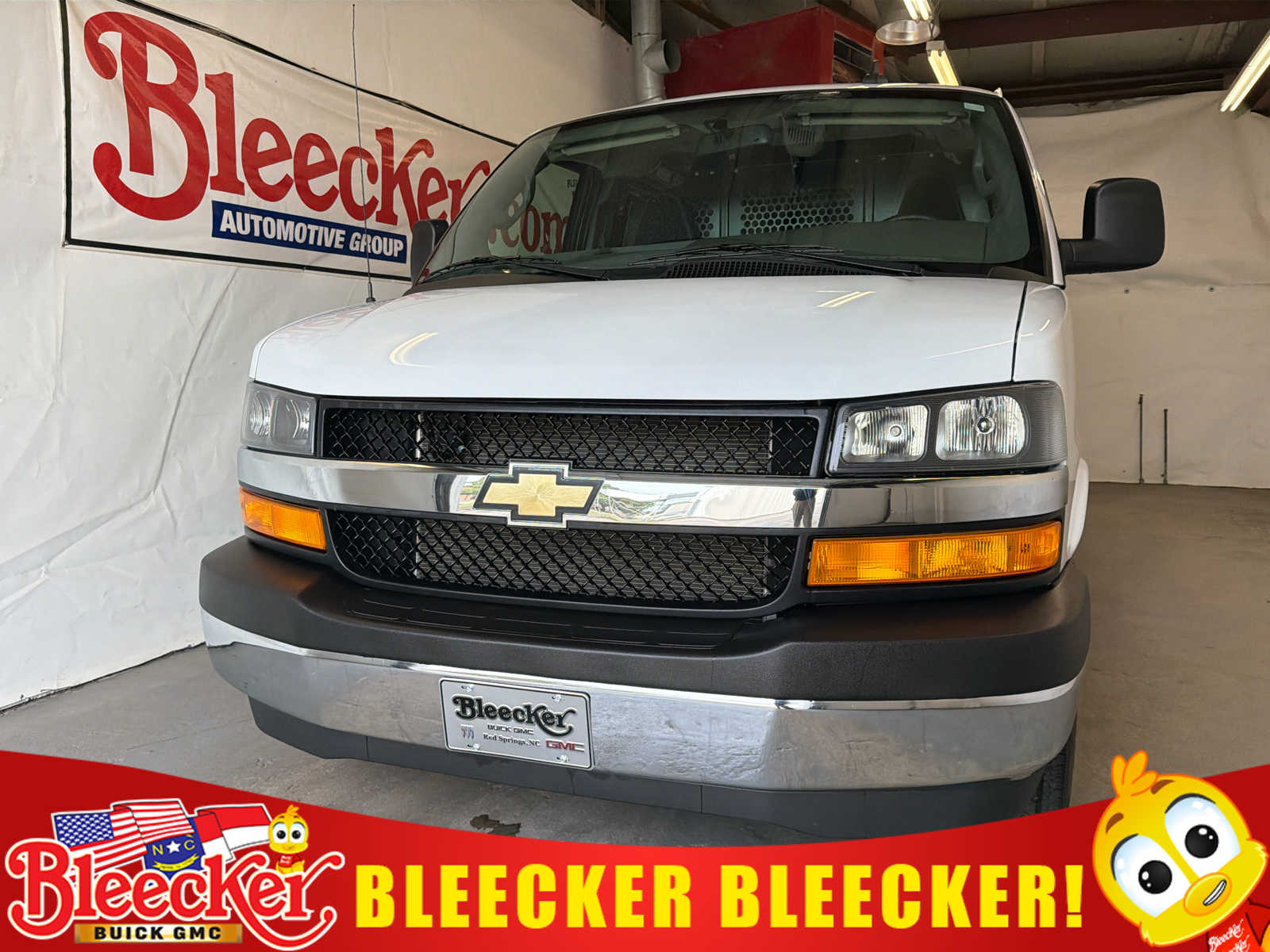 2023 Chevrolet Express Cargo Work Van's photo