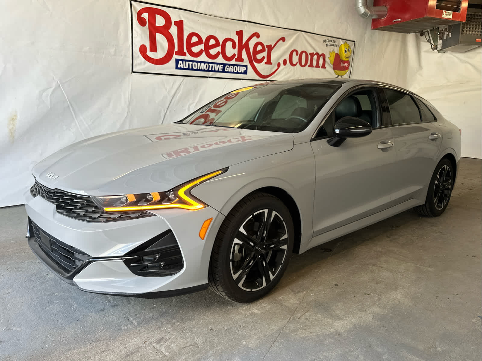 2022 Kia K5 GT-Line photo 2