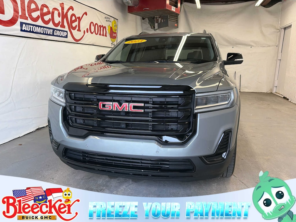 Used 2023 GMC Acadia SLE SUV