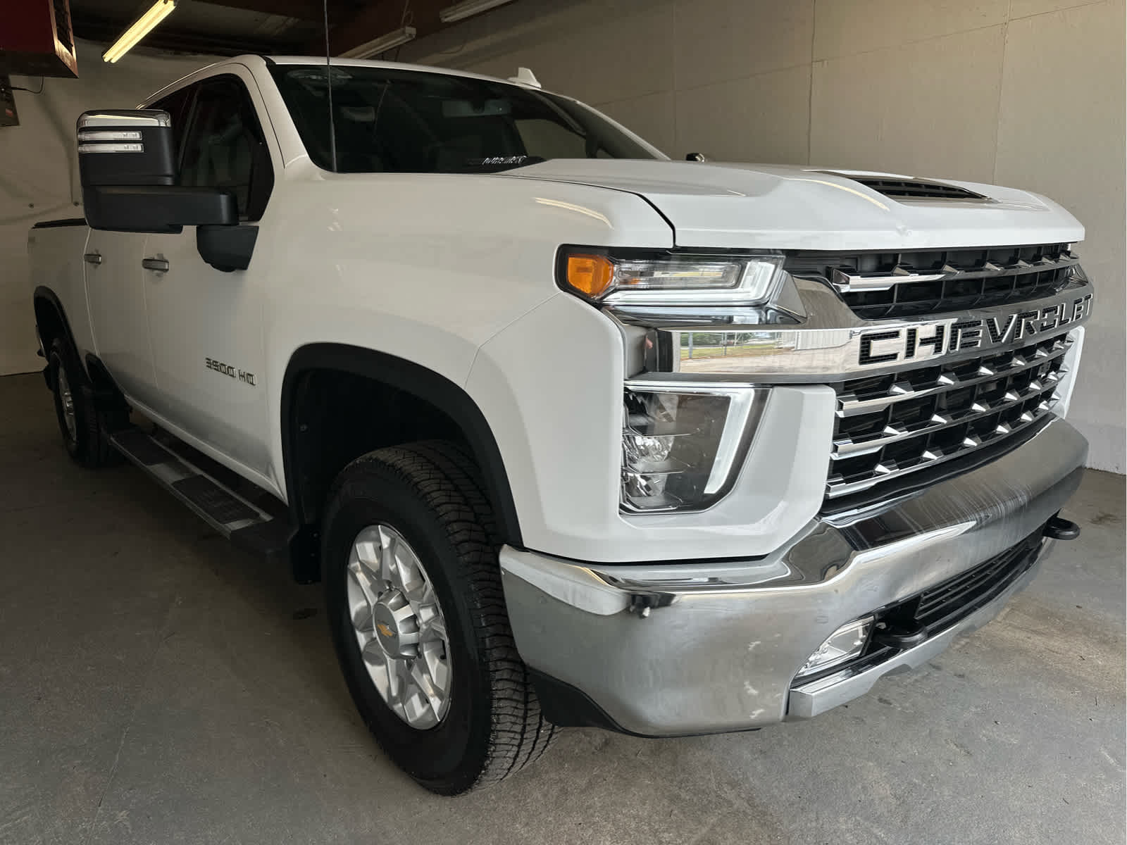 2022 Chevrolet Silverado 3500HD LTZ photo 4