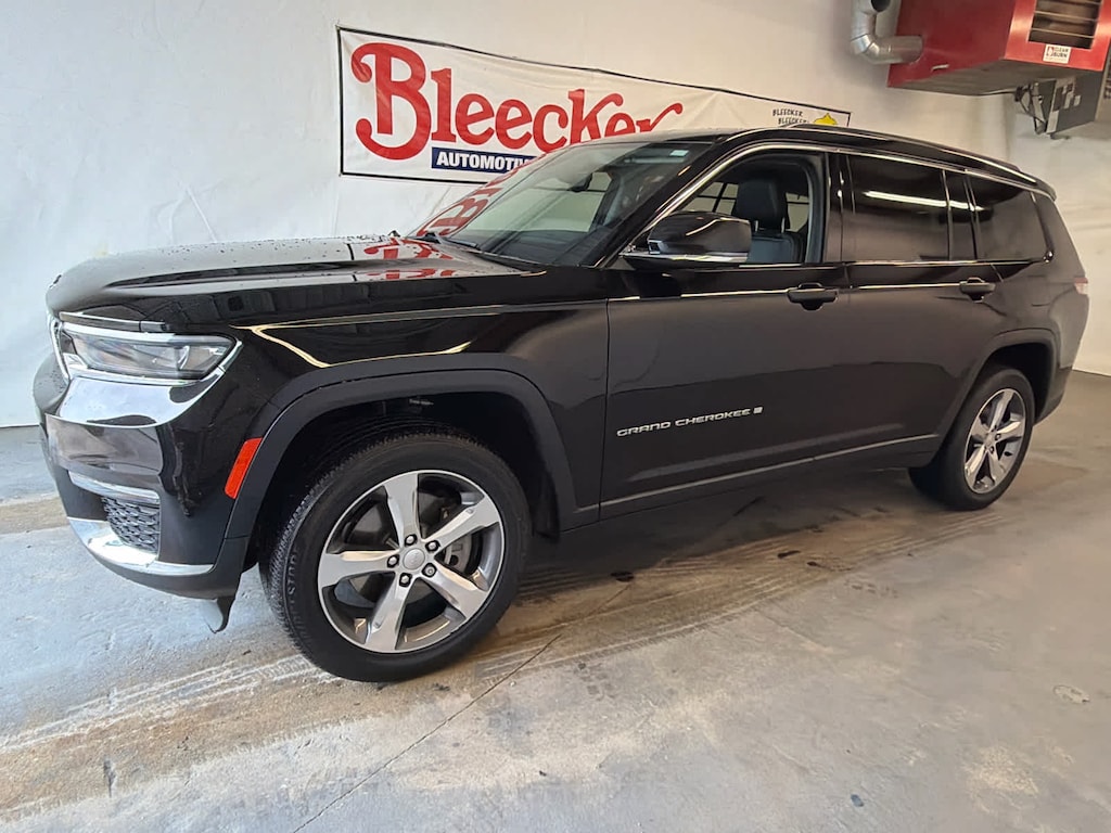 Used 2022 Jeep New Grand Cherokee Limited SUV