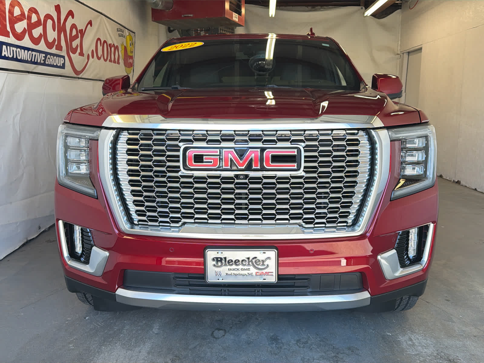 2022 Gmc Yukon Denali photo 2