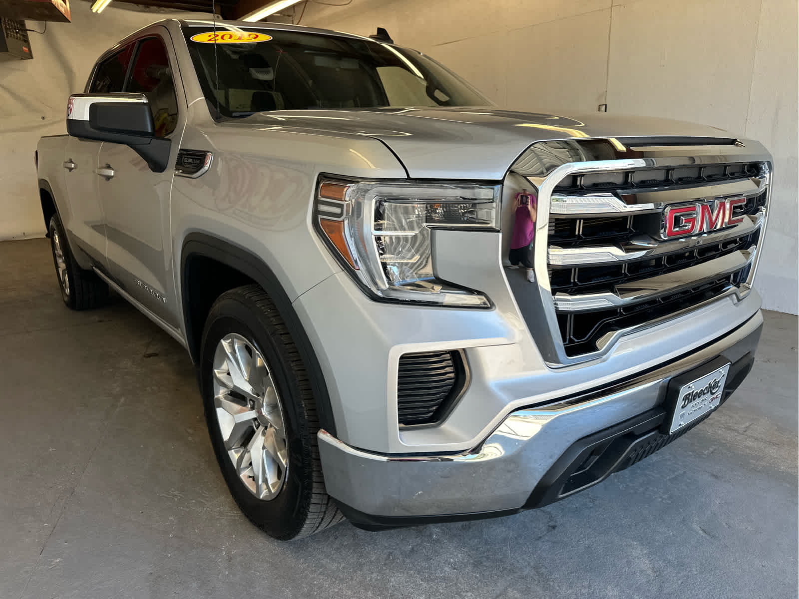 2019 Gmc Sierra 1500 SLE photo 3