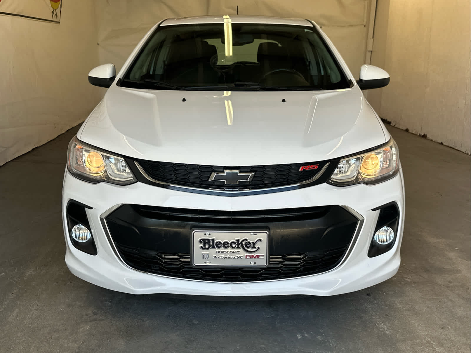 2019 Chevrolet Sonic LT photo 2