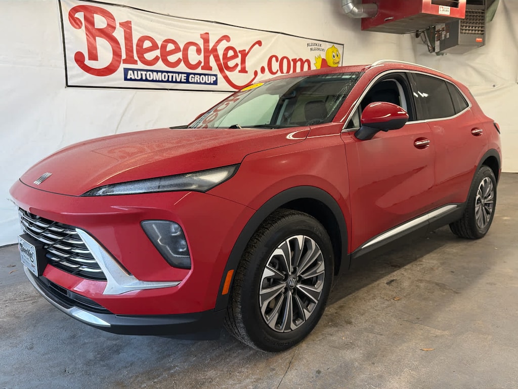 Used 2025 Buick Envision Preferred SUV