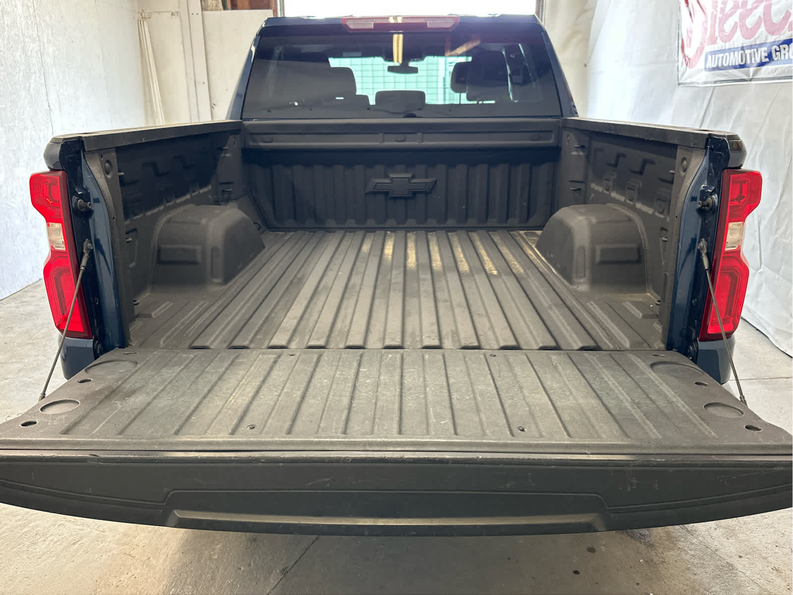 2021 Chevrolet Silverado 1500 RST photo 4