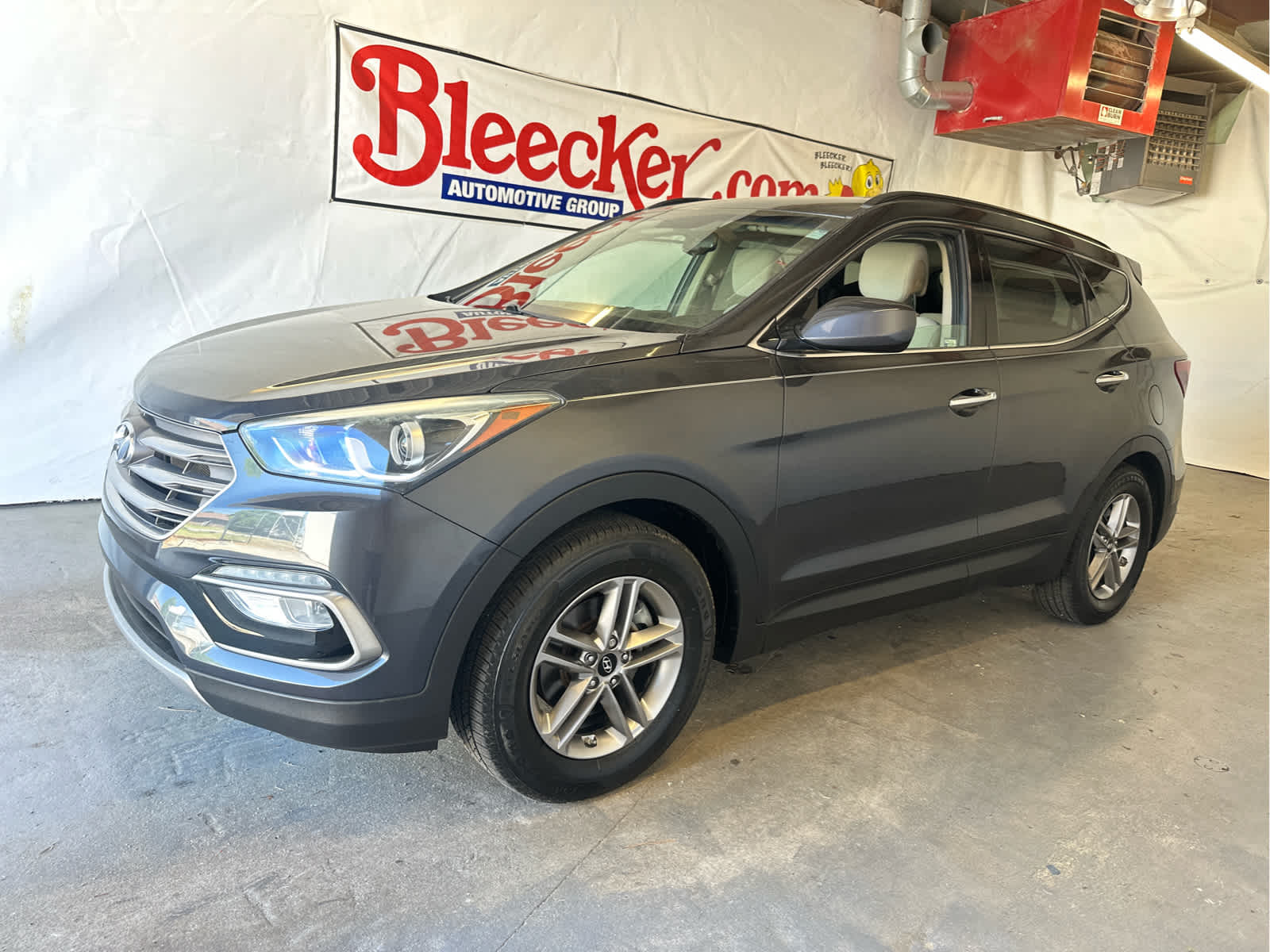 2017 Hyundai Santa Fe Sport photo 2