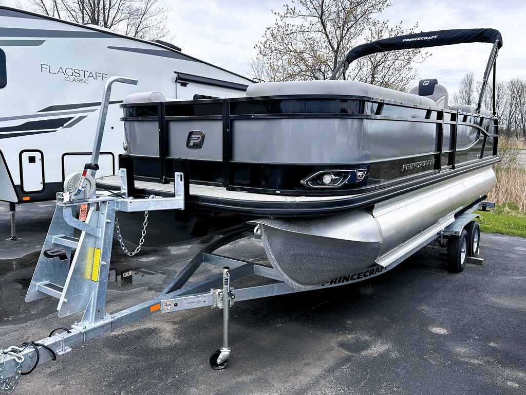 Used 2025 Princecraft Quorum 23 XT NEW Pontoon Boat