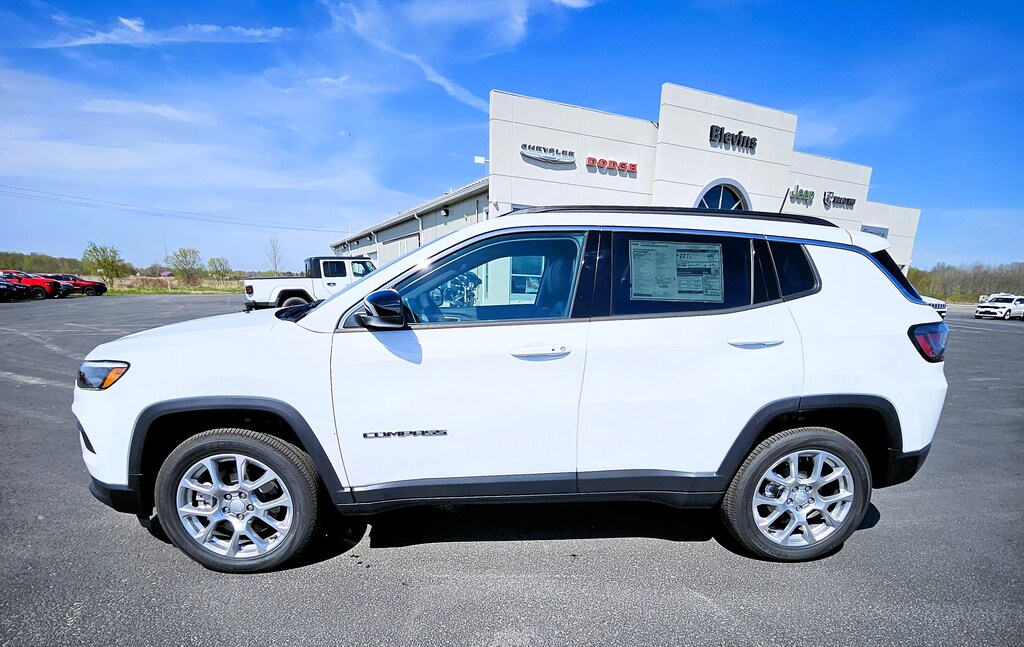 New 2024 Jeep Compass LATITUDE LUX 4X4 For Sale Ogdensburg NY