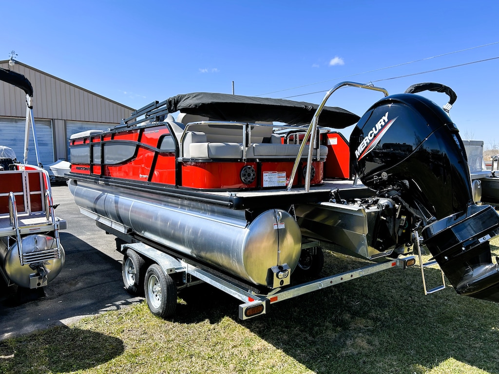 Used 2025 Princecraft Quorum 23 RL NEW Pontoon Boat