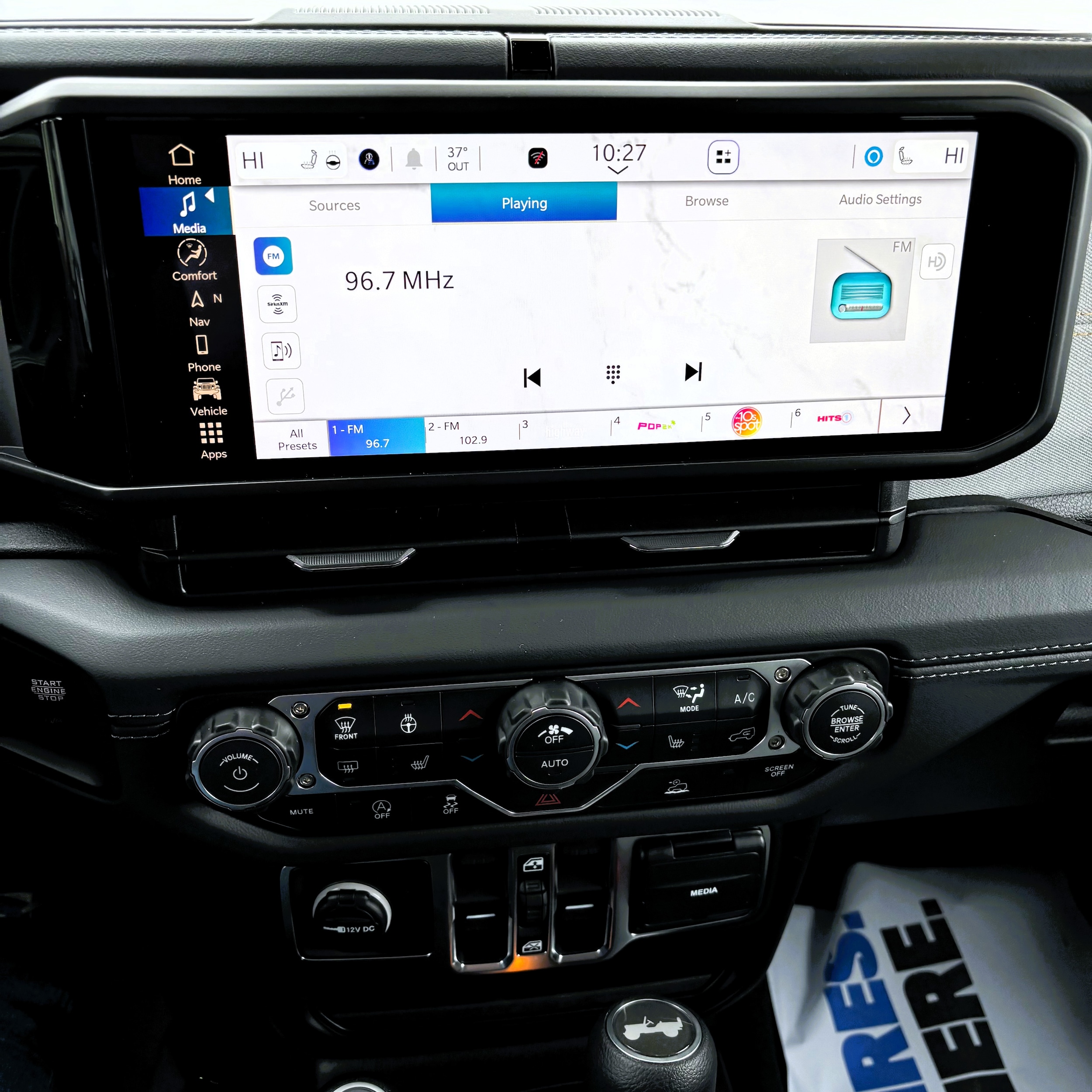 2026 Jeep Wrangler 4-Door Sahara - Photo 13
