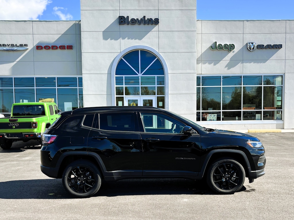 New 2026 Jeep Compass LATITUDE ALTITUDE 4X4 Sport Utility