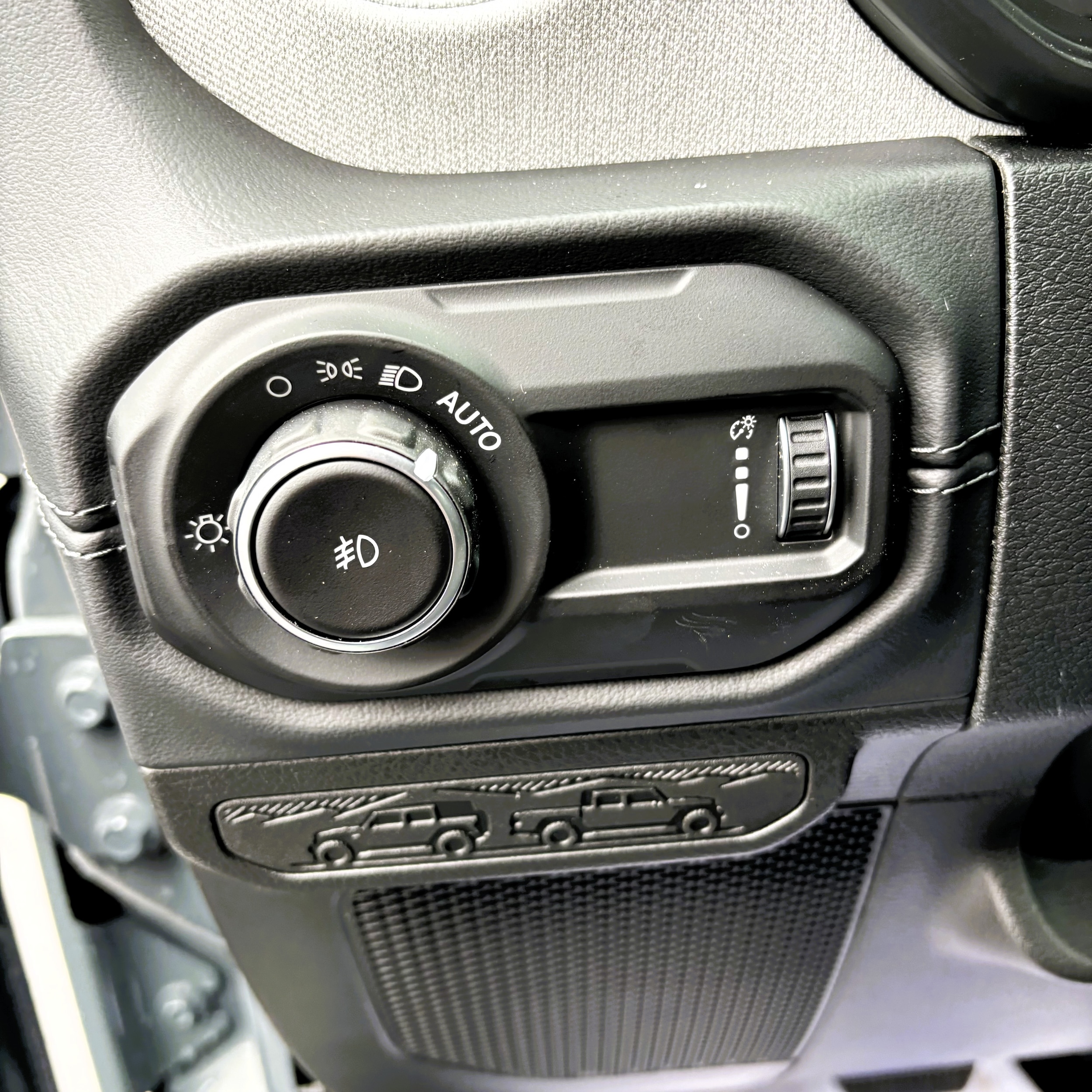2026 Jeep Wrangler 4-Door Sahara - Photo 20