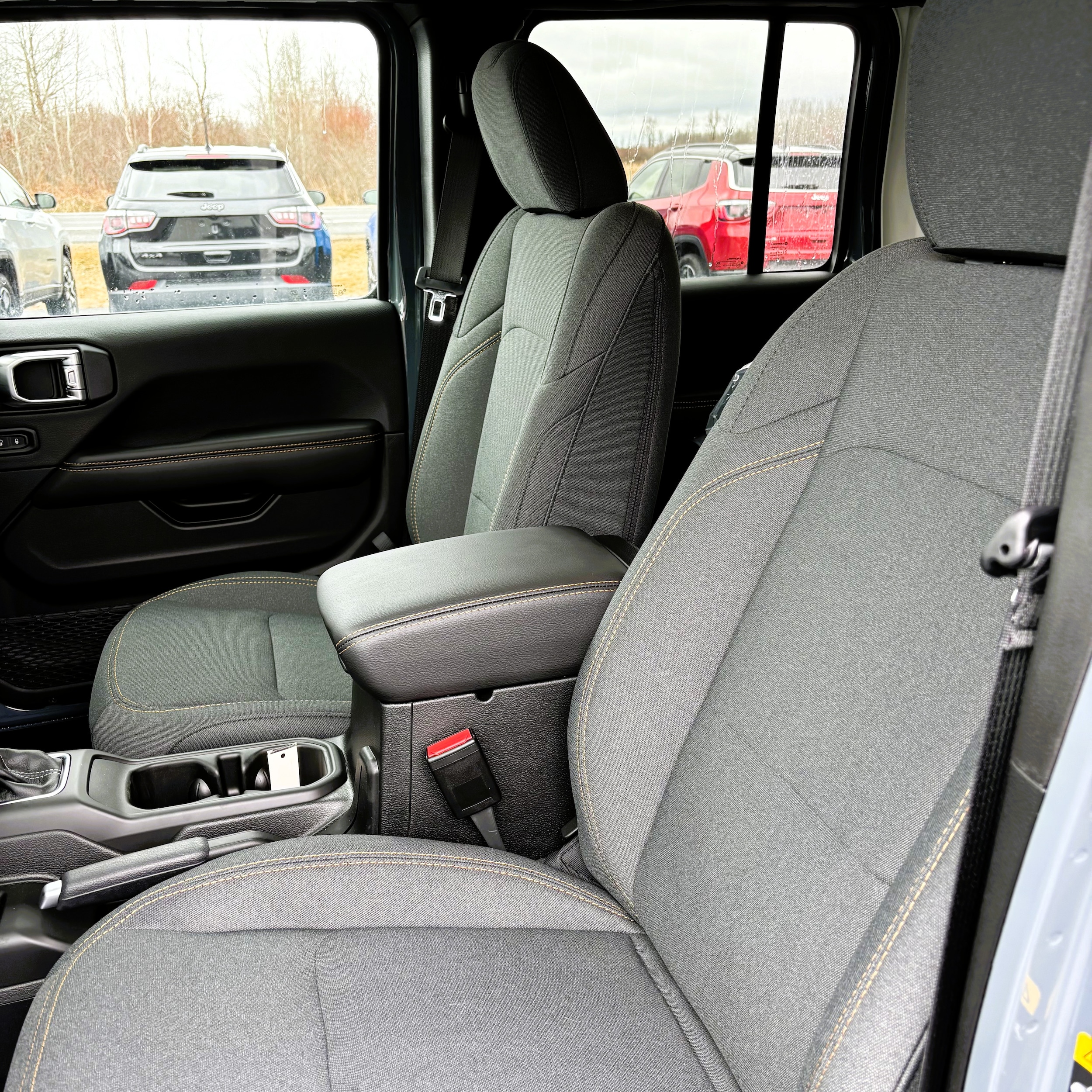 2026 Jeep Wrangler 4-Door Sahara - Photo 9