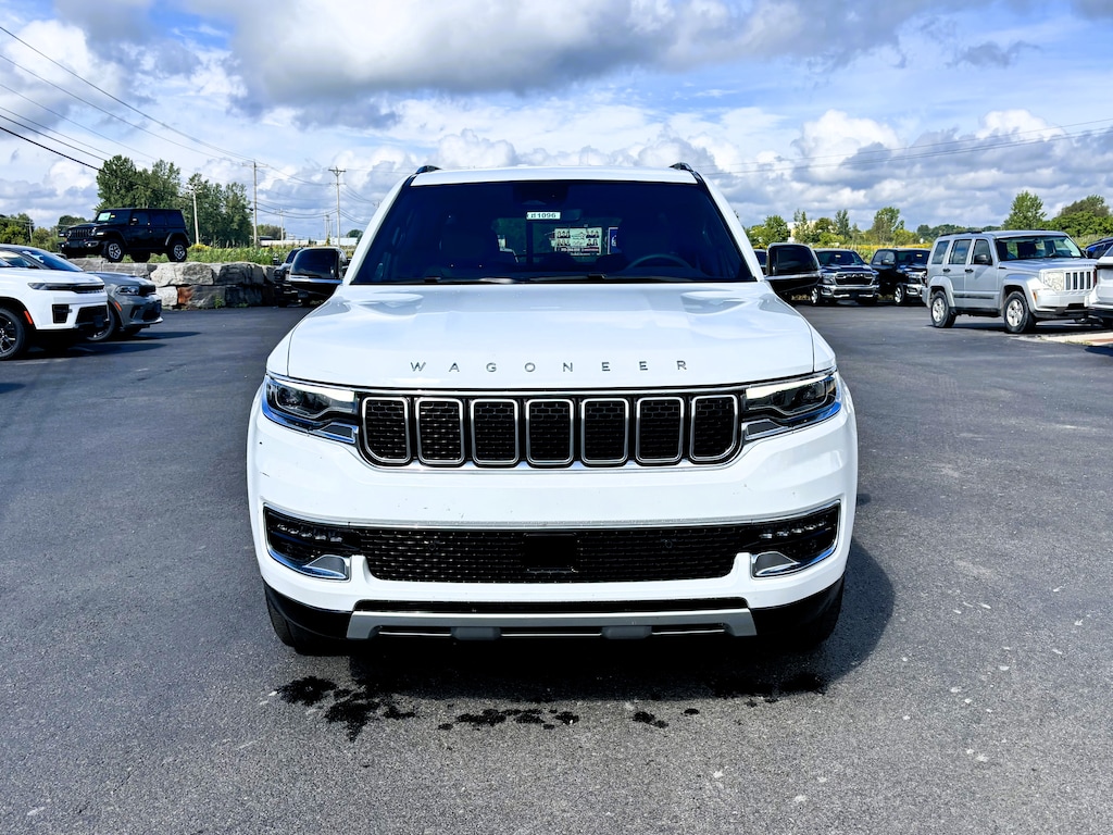 Used 2025 Jeep Wagoneer L Series II 4x4 SUV