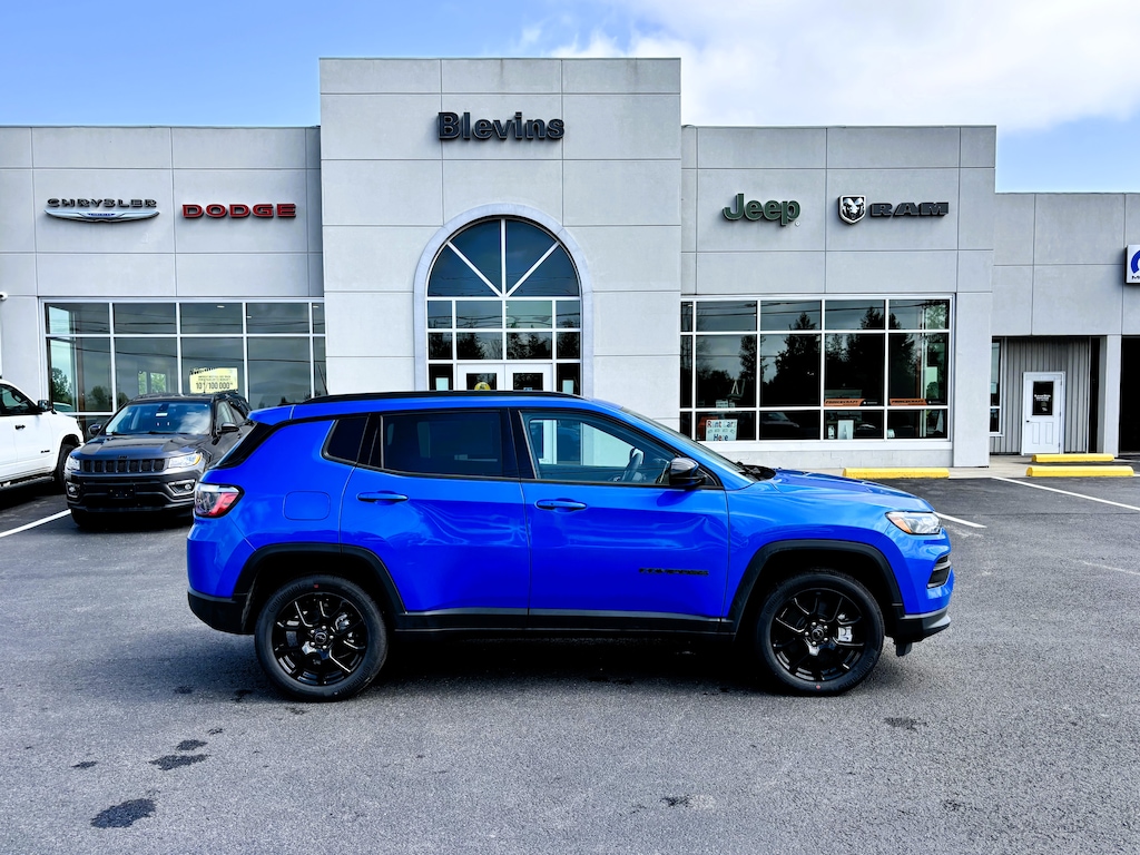 New 2026 Jeep Compass LATITUDE ALTITUDE 4X4 Sport Utility
