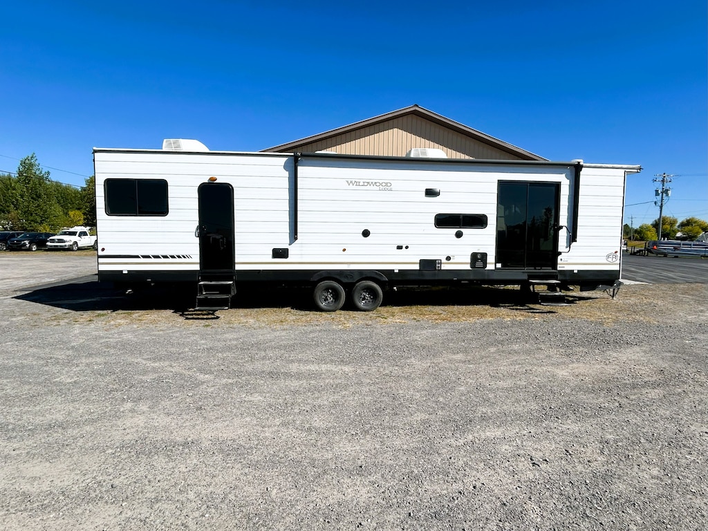 Used 2026 Wildwood 40FDEN NEW Travel Trailer
