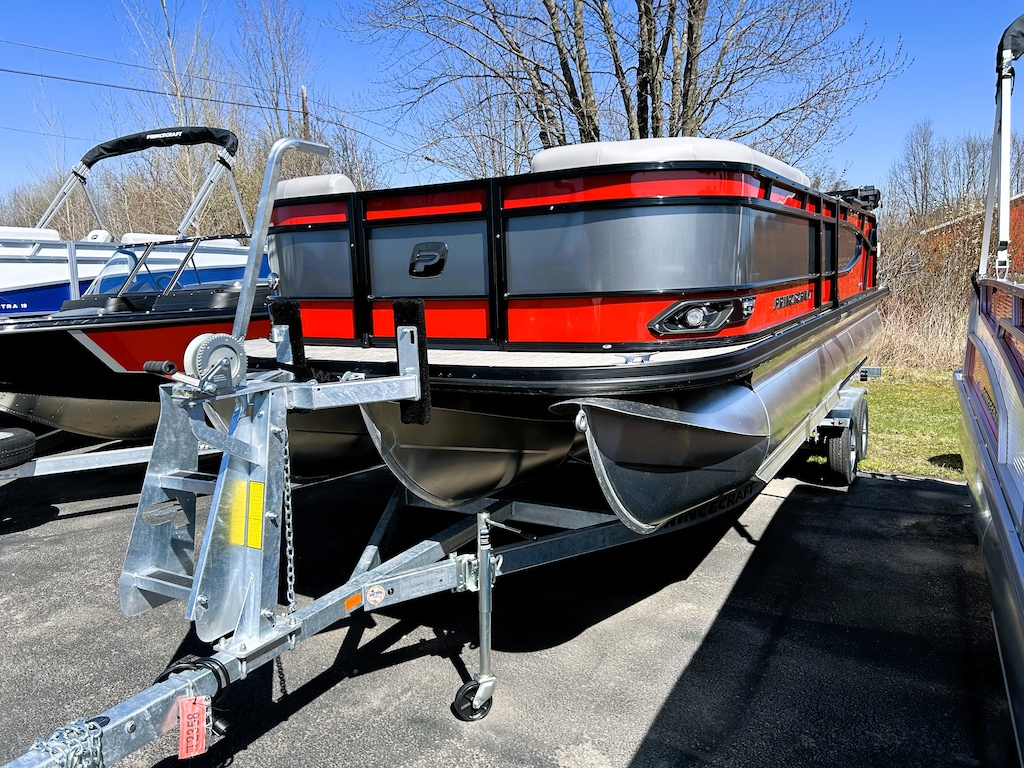 Used 2025 Princecraft Quorum 23 RL NEW Pontoon Boat
