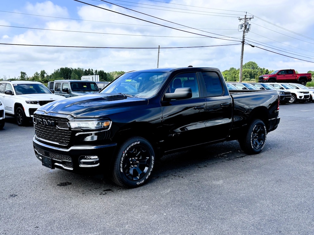 New 2026 Ram 1500 EXPRESS QUAD CAB 4X4 6'4 BOX Pickup