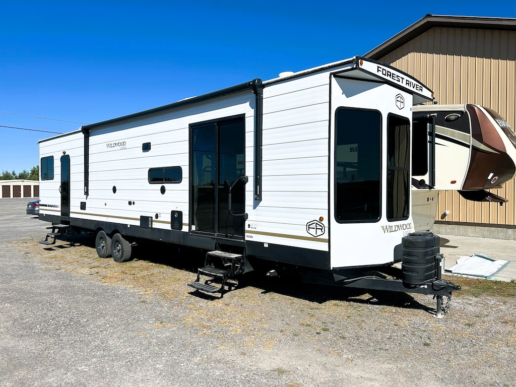 Used 2026 Wildwood 40FDEN NEW Travel Trailer