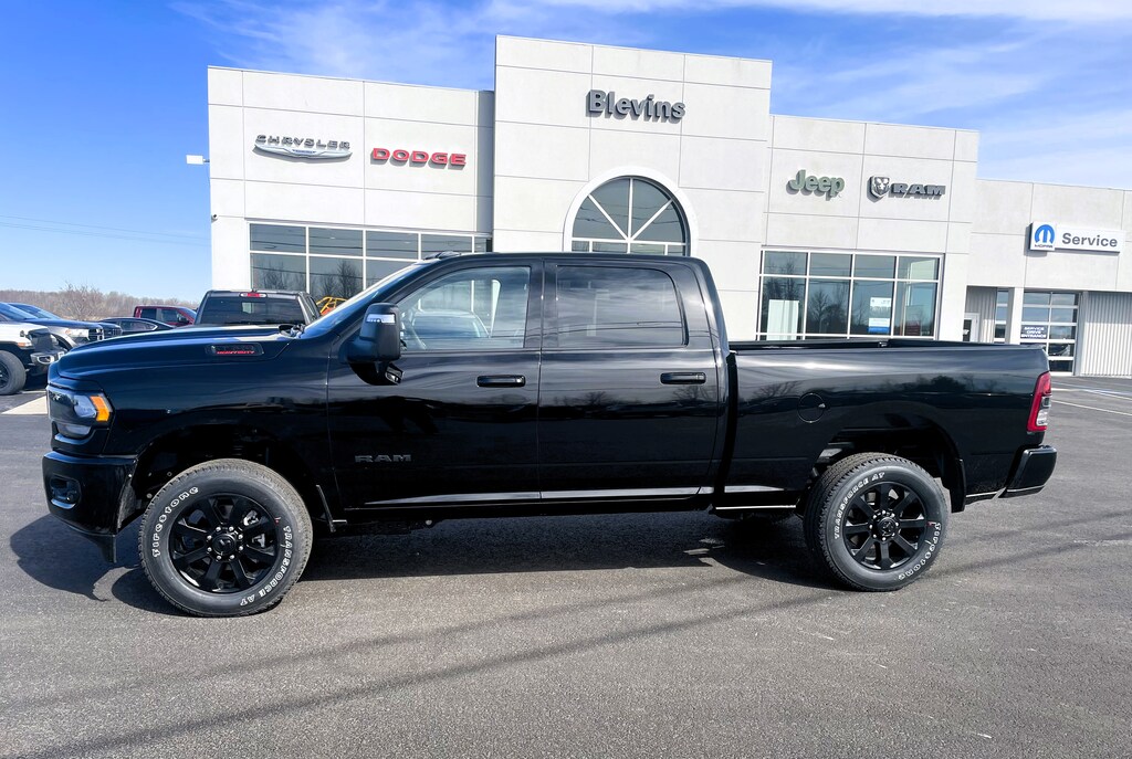 New 2024 Ram 2500 BIG HORN CREW CAB 4X4 6'4 BOX For Sale Ogdensburg NY