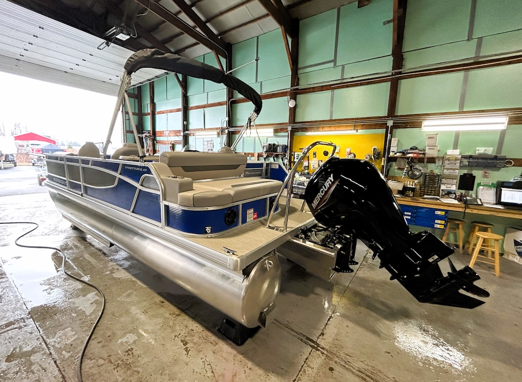 Used 2024 Princecraft Sportfisher 23-2S RL NEW Pontoon Boat