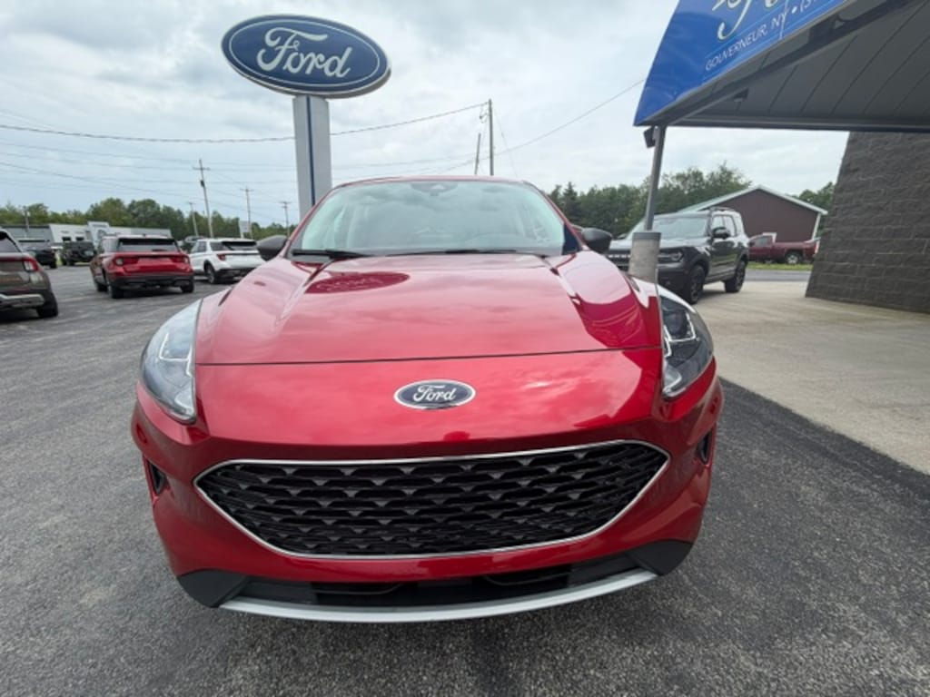 Used 2022 Ford Escape SE SUV