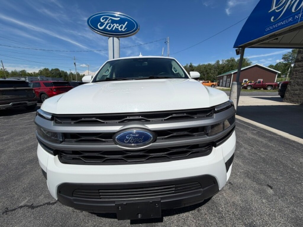 Used 2024 Ford Expedition XLT SUV