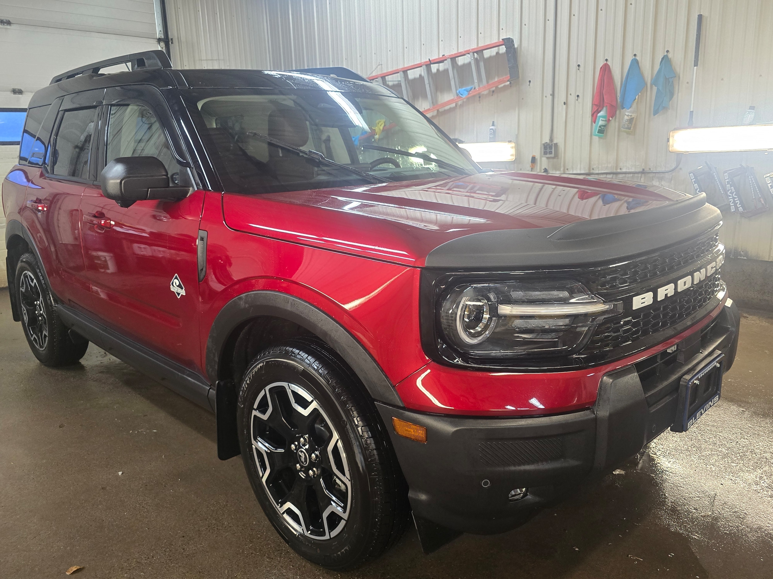 2025 Ford Bronco Sport Outer Banks's photo