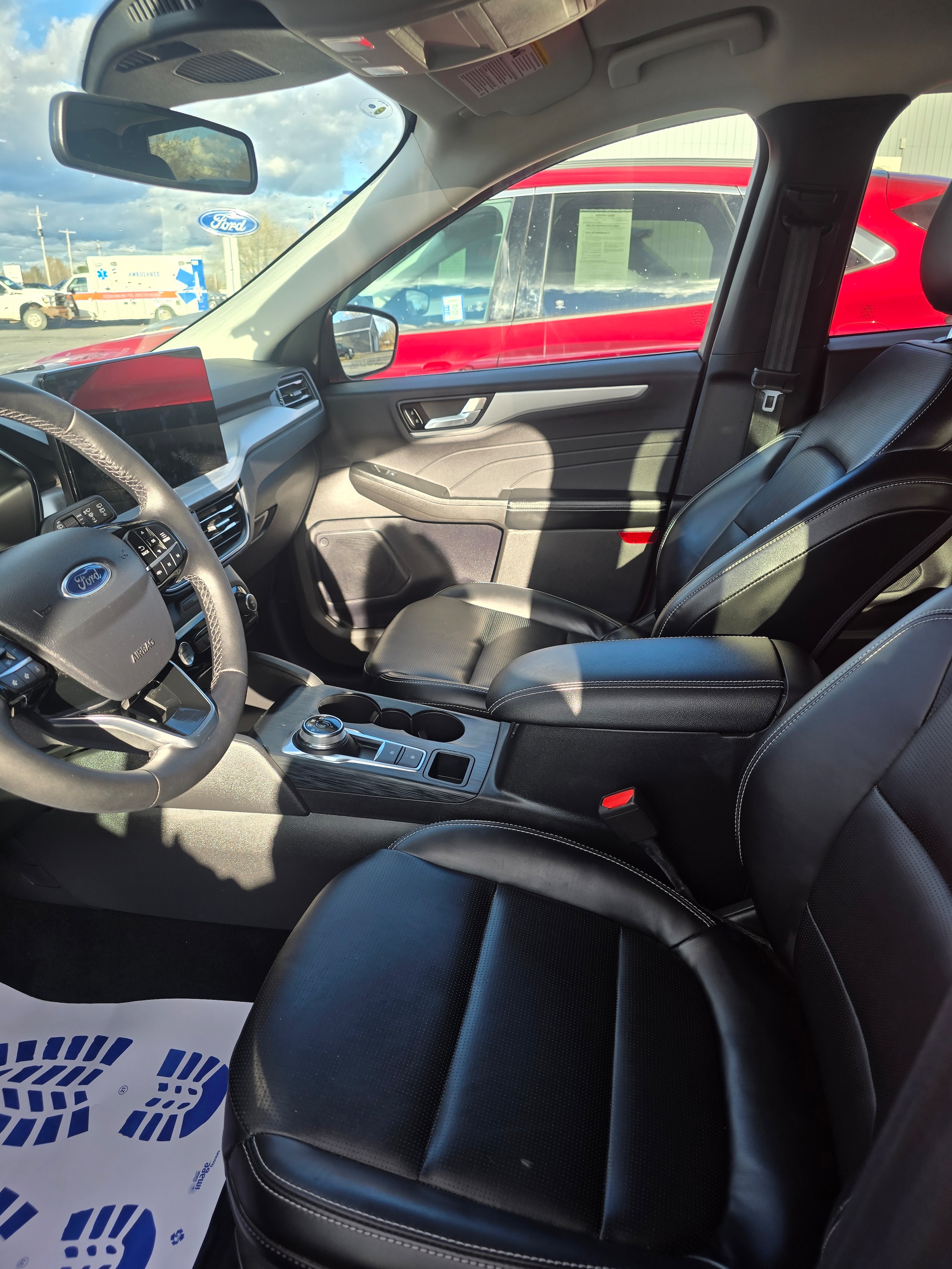 2023 Ford Escape Platinum - Photo 4