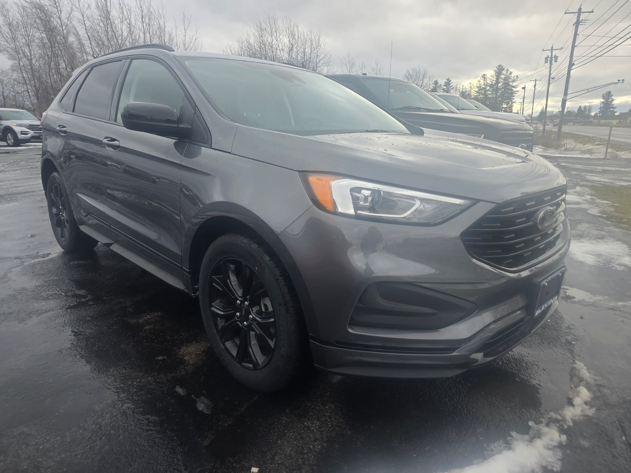 2024 Ford Edge SE's photo