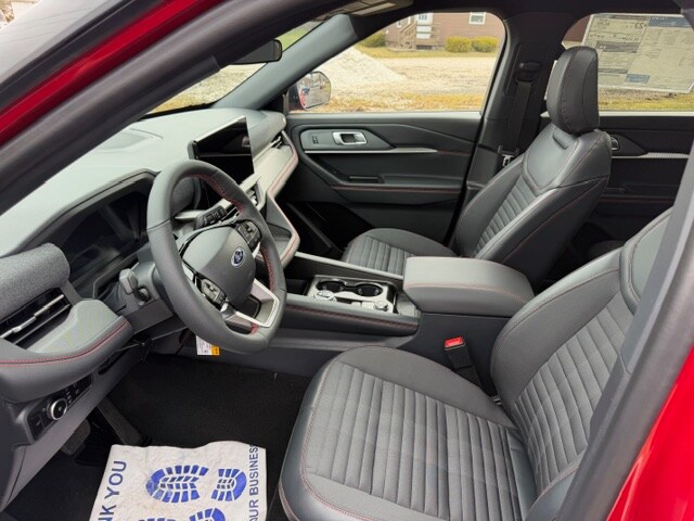 2026 Ford Explorer ST-Line - Photo 9