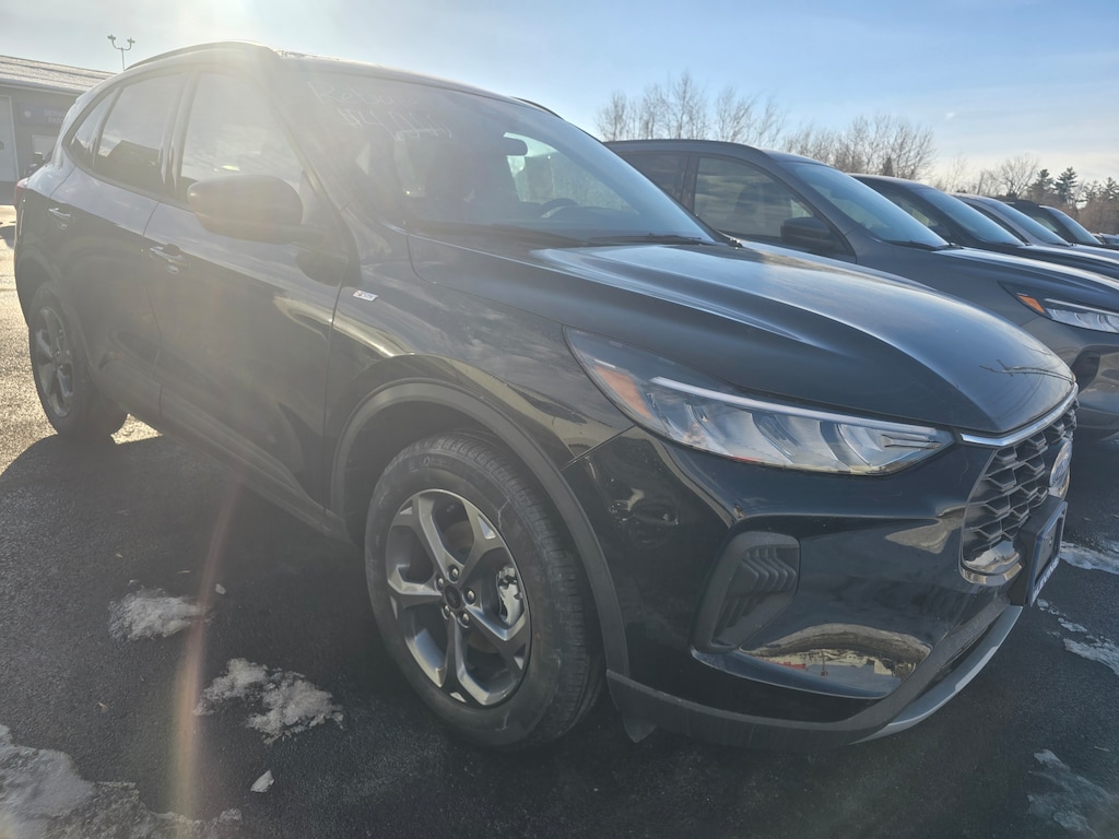 New 2025 Ford Escape ST-Line SUV
