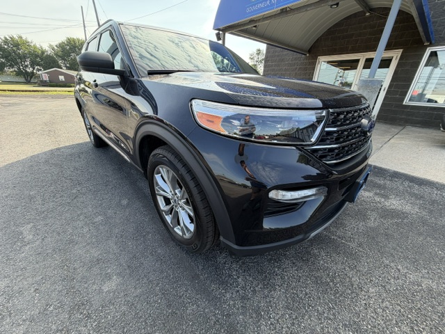 2023 Ford Explorer XLT SUV