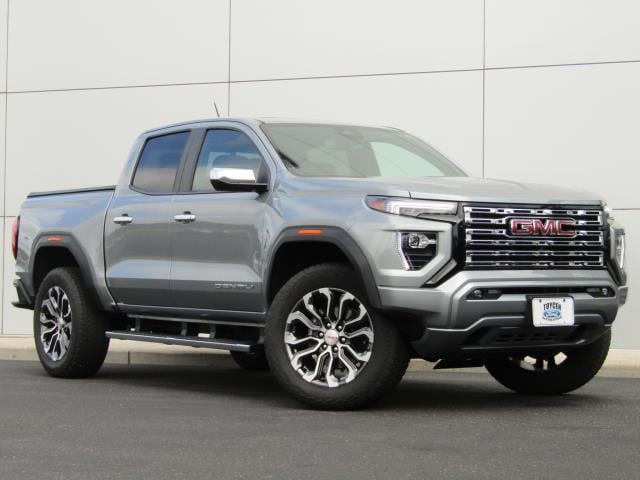 2024 GMC Canyon 4WD Denali Crew Cab Short Box's photo