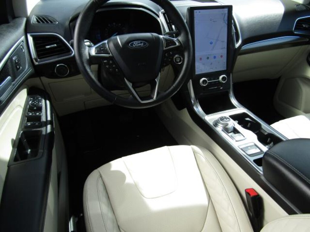 Used 2024 Ford Edge Titanium LUX 301A 5DR 2.0tbo/A8 AWD Titanium LUX 301A SUV