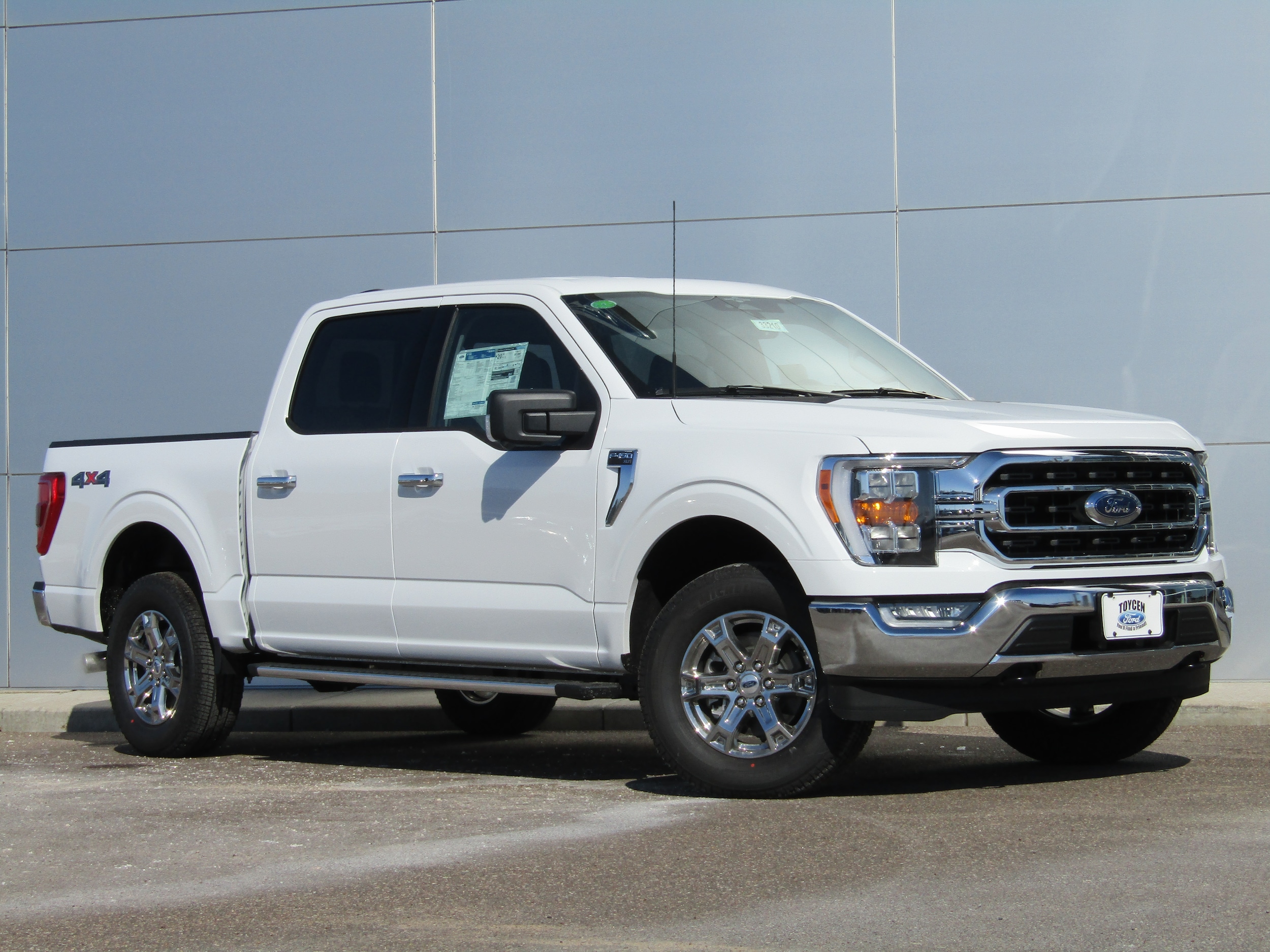 Buy a New Ford F 150 Explorer Escape F 250SD Toycen Ford Inc