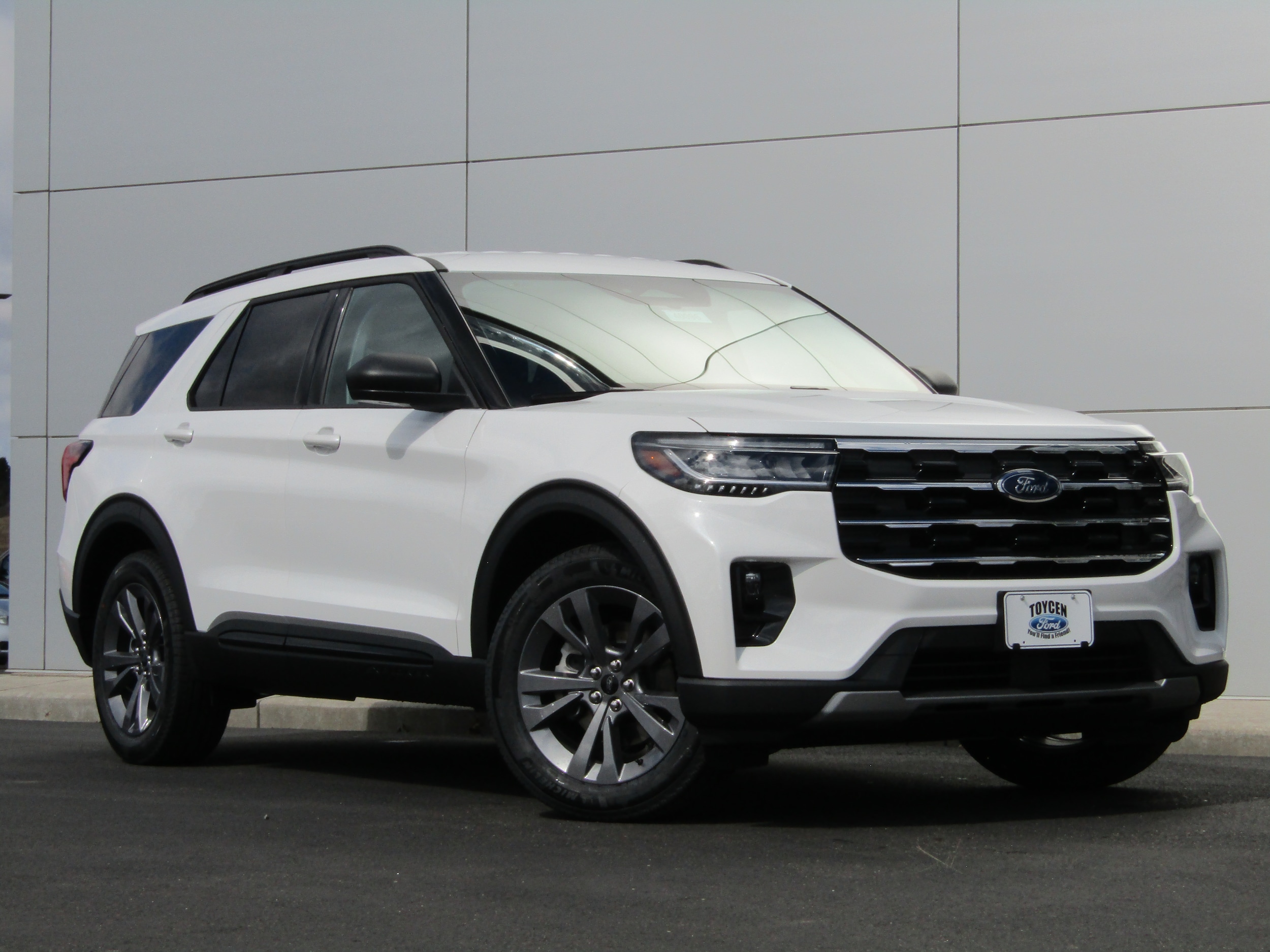 2026 Ford Explorer Active 4WD's photo