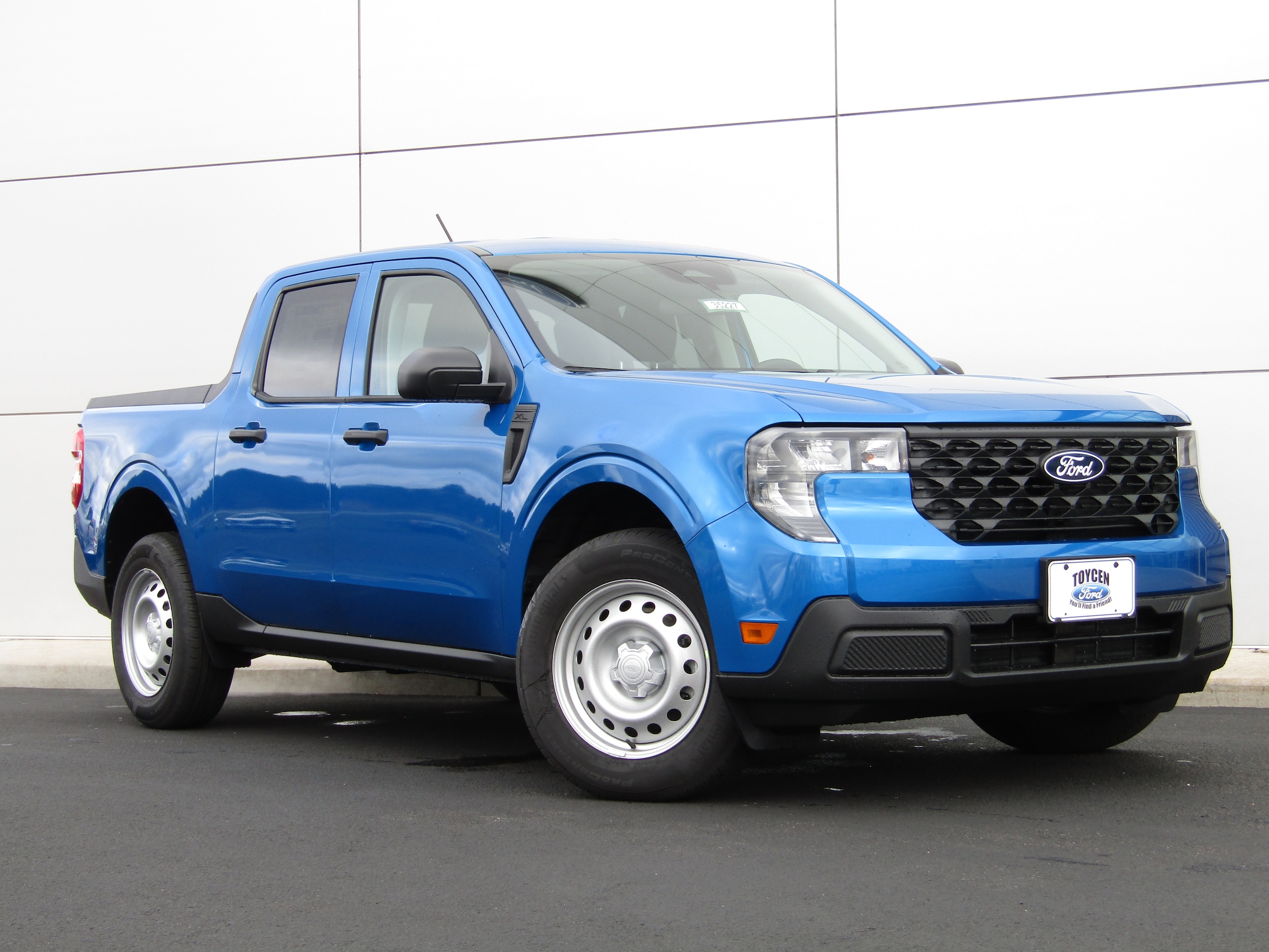 2025 Ford Maverick XL's photo