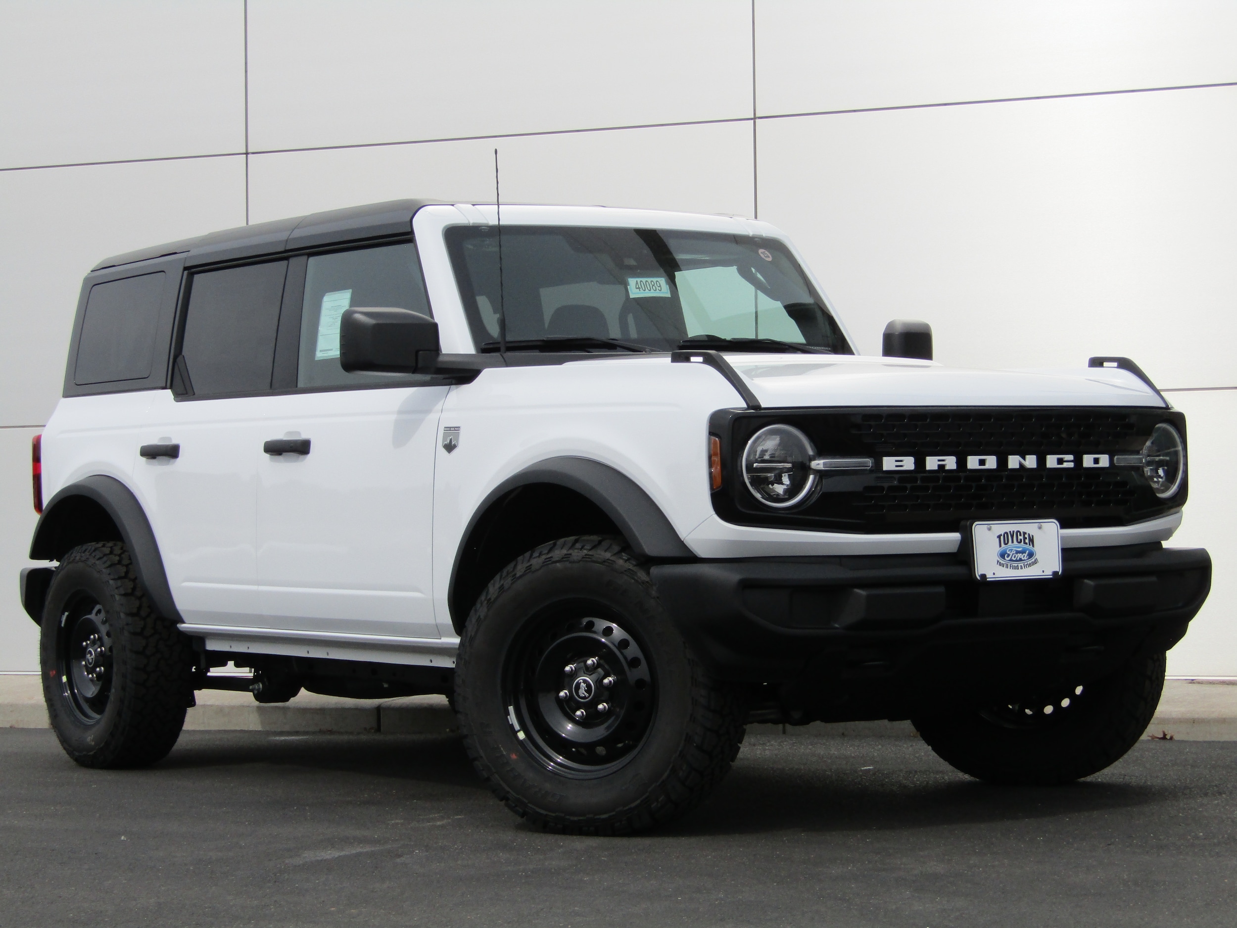 2026 Ford Bronco SUV 