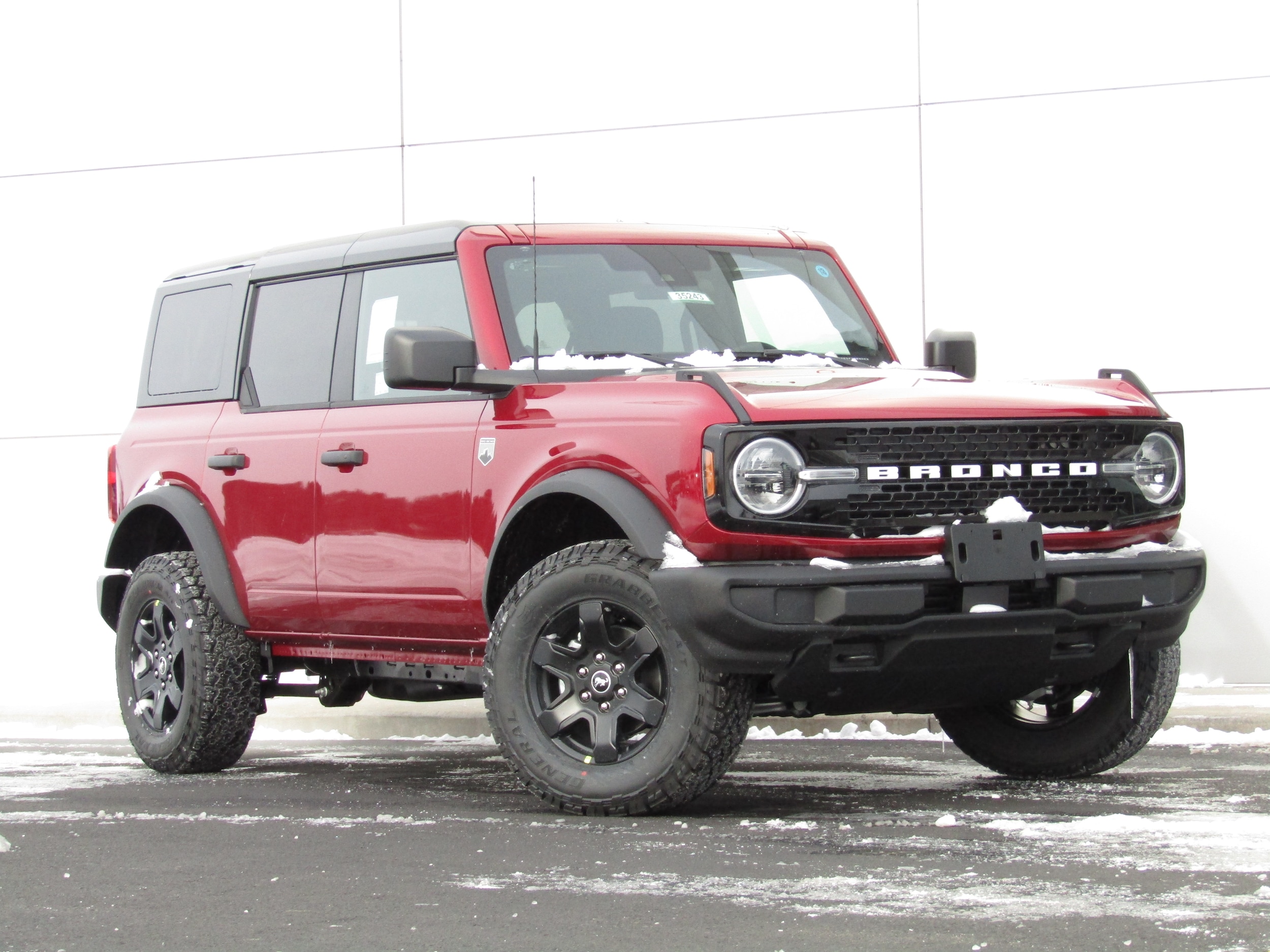 2025 Ford Bronco 4-Door Big Bend's photo