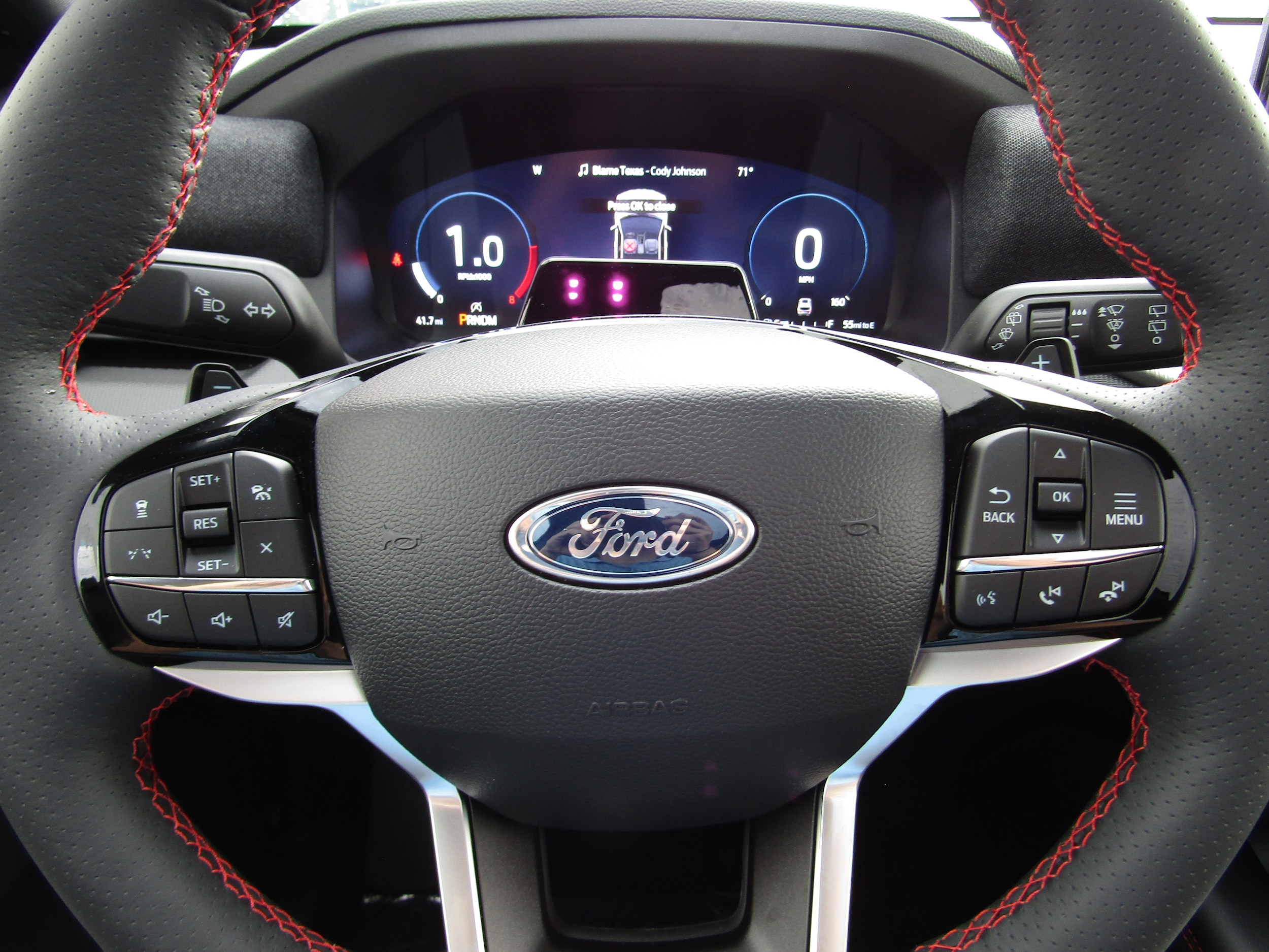 2026 Ford Explorer ST - Photo 12