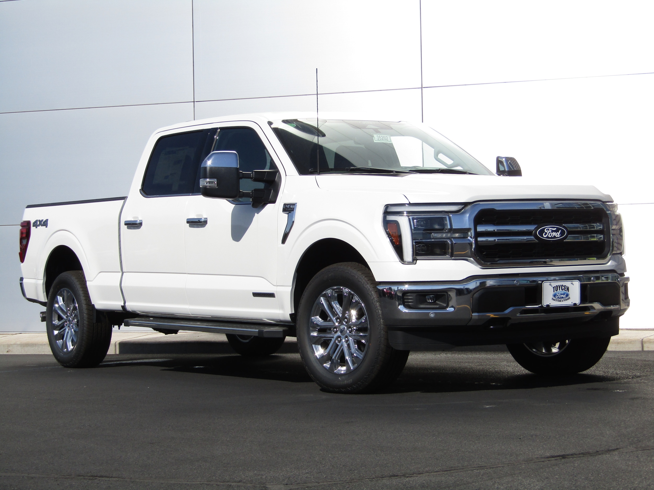 2025 Ford F-150 Lariat's photo